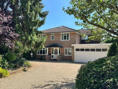 6 Bedroom Detached House For Sale In Beaconsfield