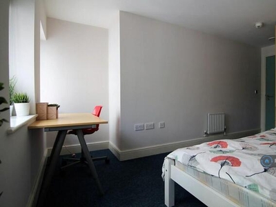 6 Bedroom Flat For Rent In Sheffield