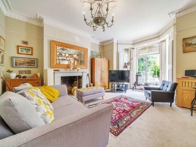 6 Bedroom Flat For Sale In Surbiton