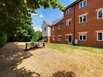 2 bedroom retirement property for sale in Ongar Road, Brentwood, CM15