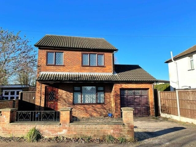 4 Bedroom House Arlesey Bedfordshire