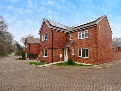 4 Bedroom House Burgess Hill West Sussex