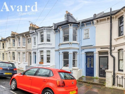 5 bedroom terraced house for sale in Richmond Road, Brighton, BN2