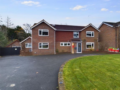 Detached house for sale in Newlands Park, Copthorne, Crawley RH10