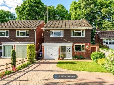 Detached house to rent in Rogers Lane, Stoke Poges SL2