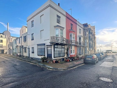End terrace house for sale in Western Street, Brighton BN1