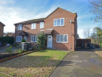 End terrace house to rent in Sheffield Court, Raunds, Northamptonshire NN9