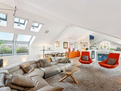 Flat for sale in Bombay Court, St. Marychurch Street, London SE16
