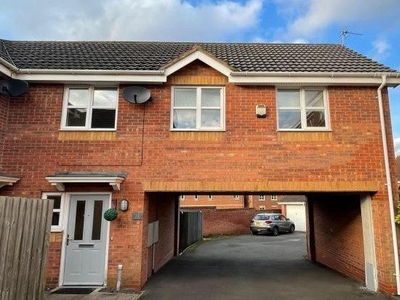 Semi-detached house to rent in Bakers Way, Leicester LE5