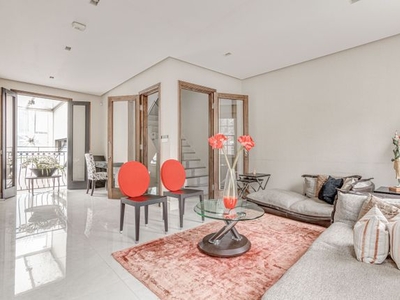 Property to rent in Battersea Square, Battersea Park SW11