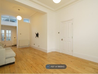 Terraced house to rent in Bonny Street, London NW1