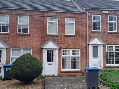 Town house to rent in Queens Road, Hinckley LE10