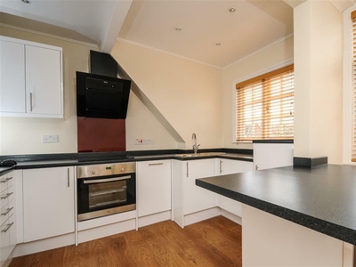 1 bedroom flat for rent in Blenheim Road, Chiswick, London, W4