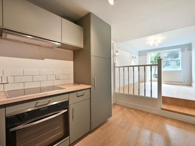 1 bedroom flat for rent in Ladbroke Grove, North Kensington, London, W10
