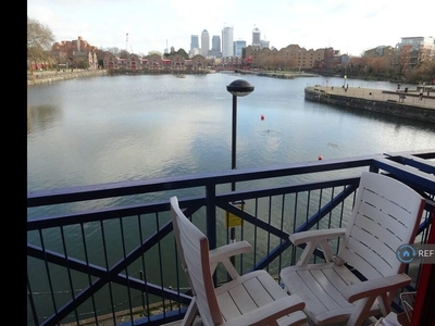 1 bedroom flat for rent in Shadwell Basin, London, E1W