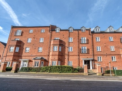 2 Bed Flat/Apartment For Sale in Banbury, Oxfordshire, OX16 - 5315237