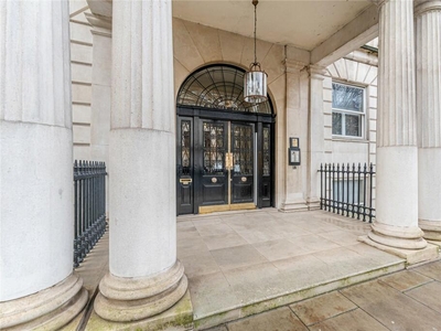 2 bedroom apartment for rent in Portland Place, Marylebone, W1B
