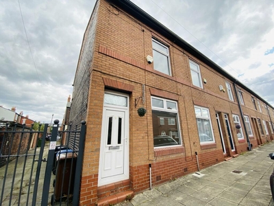 2 bedroom end of terrace house for rent in Broadfield Road, Reddish, Stockport, SK5