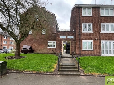2 bedroom maisonette for rent in Cheviot Close, Langworthy, Salford, M6