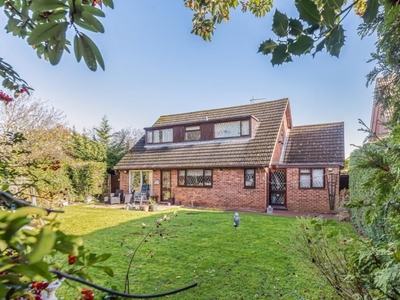 3 Bed House For Sale in Banbury, Oxfordshire, OX16 - 4800914