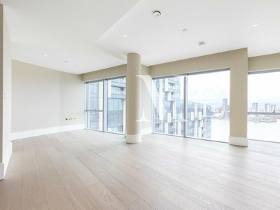 3 bedroom apartment for rent in 8 Cutter Lane, London, SE10