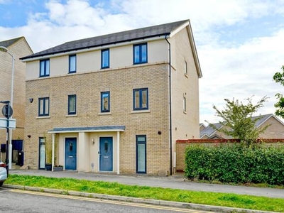 3 Bedroom End Of Terrace House For Sale In St. Neots, Cambridgeshire