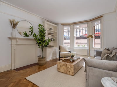 3 bedroom property for sale in Glentworth Street, London, NW1