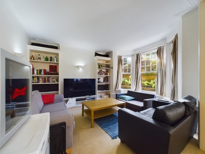 3 bedroom property for sale in Lower Richmond Road, London, SW15