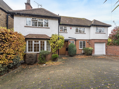 4 bedroom property for sale in Chorleywood Road, RICKMANSWORTH, WD3