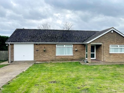 Bungalow to rent in Hillrow Causeway, Ely CB6