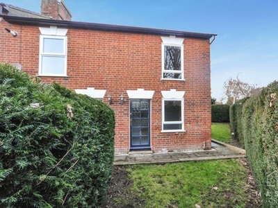 Cottage to rent in Oughtonhead Way, Hitchin SG5