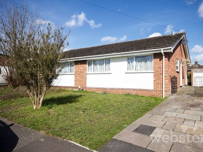 Detached bungalow to rent in Rugge Drive, Eaton, Norwich NR4