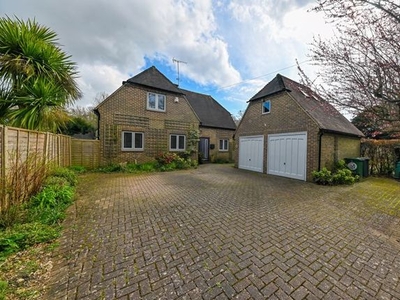 Detached house to rent in Redhill Road, Rowland's Castle PO9