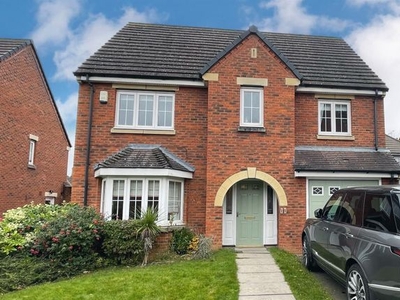 Detached house to rent in The Spinney, Grange Park, Northampton NN4