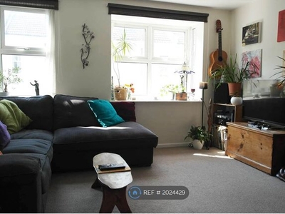 End terrace house to rent in Campbell Road, Brighton BN1