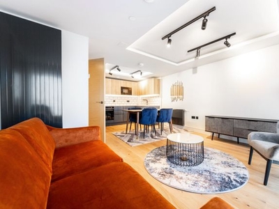 Flat to rent in 151 Tower Bridge Road, London SE1