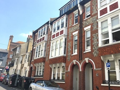 Flat to rent in Burlington Street, Kemptown, Brighton, East Sussex BN2