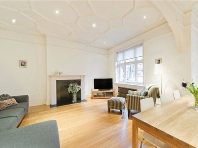Flat to rent in Carlton Mansions, Randolph Avenue W9
