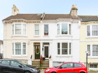 Flat to rent in Ditchling Rise, Brighton, East Sussex BN1