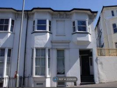 Flat to rent in Dyke Road, Brighton BN1