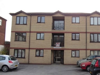 Flat to rent in Guernsey Court, Robin Hood Road, Skegness PE25