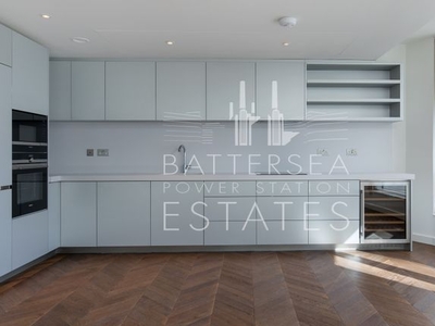 Flat to rent in L-000273, 2 Prospect Way, Battersea SW11