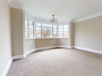 Flat to rent in New Church Road, Hove BN3