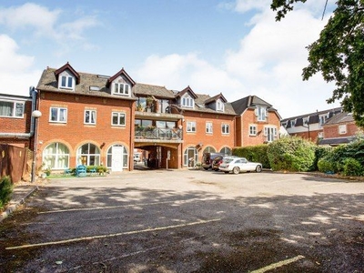 Flat to rent in Normandy Court, Southampton SO31