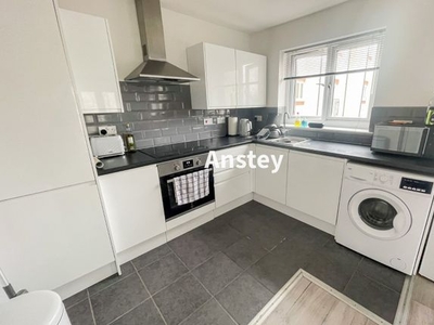Flat to rent in Paynes Road, Southampton SO15