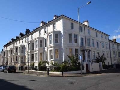 Flat to rent in Pevensey Road, Eastbourne BN21