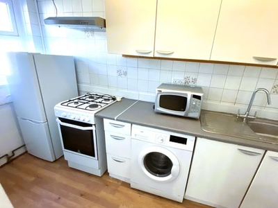 Flat to rent in Selbourne Rd, Ilford IG1