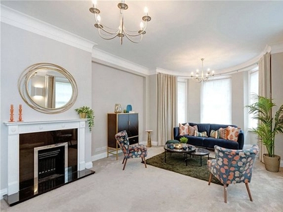 Flat to rent in South Lodge, Circus Road NW8