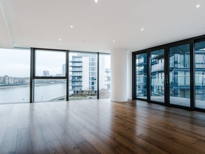 Flat to rent in Waterfront Drive, Cheslea SW10