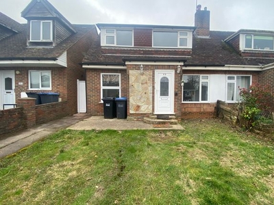 Property to rent in Vale Road, Haywards Heath RH16